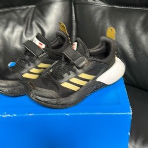 Legos black boys size 2 adidas